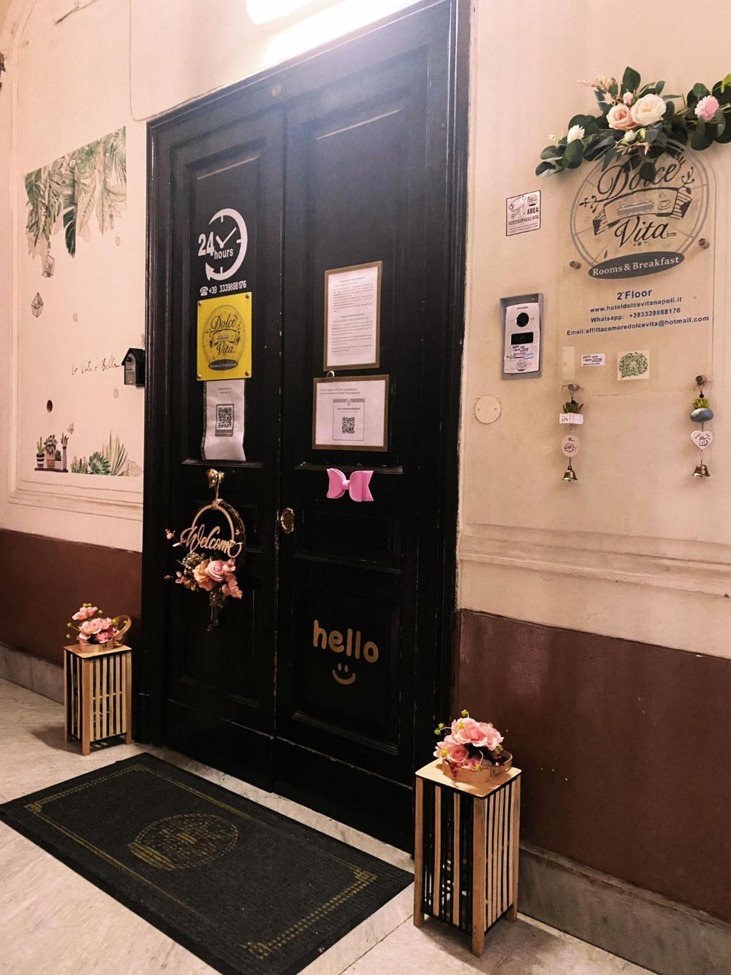 Dolce Vita Rooms Naples Luaran gambar
