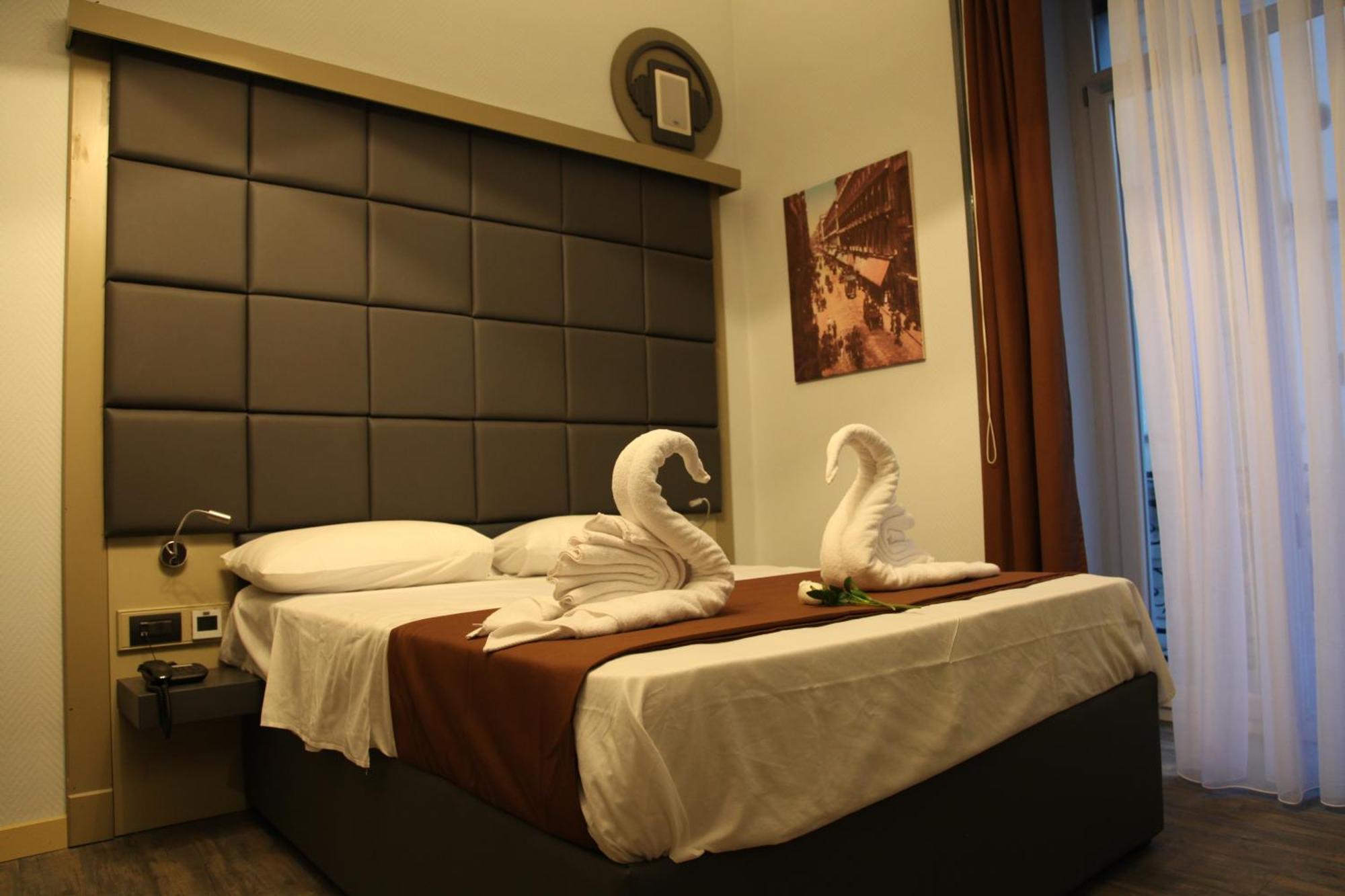 Dolce Vita Rooms Naples Luaran gambar