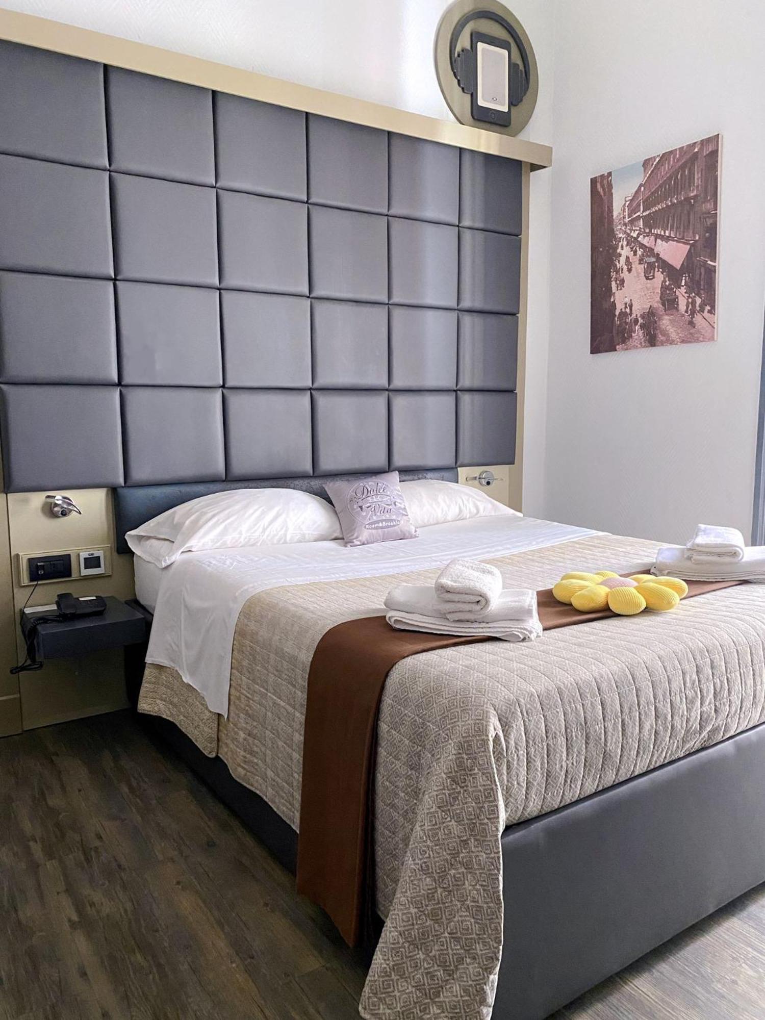 Dolce Vita Rooms Naples Luaran gambar