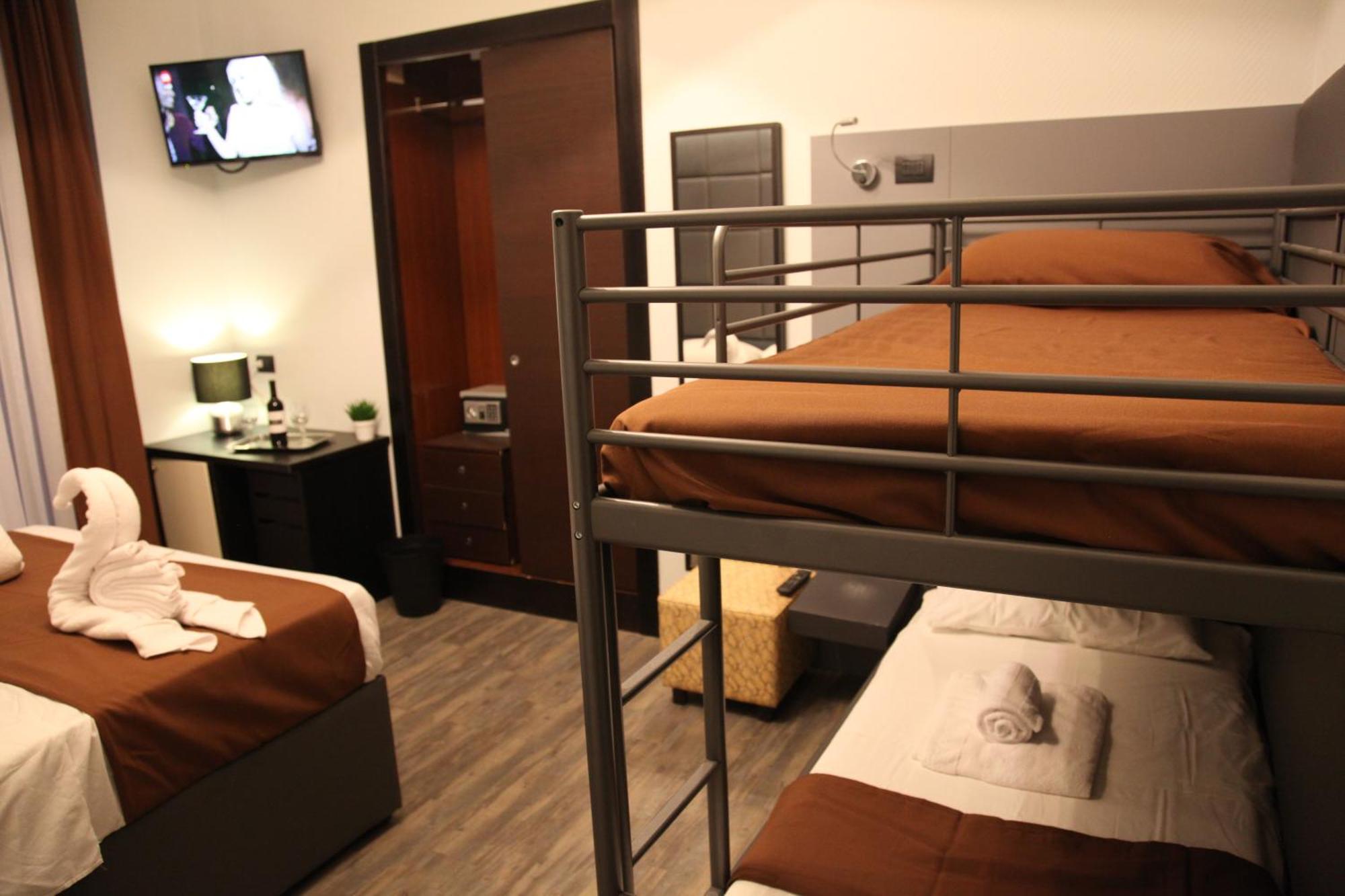 Dolce Vita Rooms Naples Luaran gambar